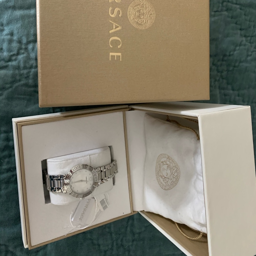 Versace Daphnis Ladies Watch